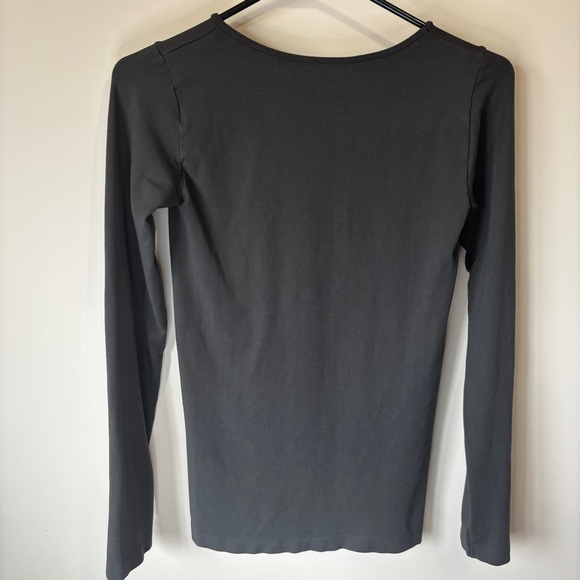 Orange Fashion Village Bamboo Charcoal Grey Fitted Long Sleeve T-Shirt - Picture 3 of 6